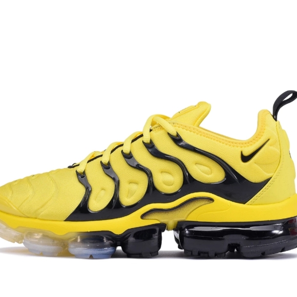nike air vapormax plus black and yellow